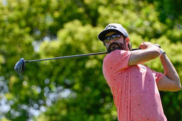 PALM HARBOR, FL - MARCH 23: Adam Hadwin (CAN) watches his tee shot on 6 during Rd3 of the Valspar Championship at Innisbrook Resort - Copperhead, on March 23, 2024, in Palm Harbor, Florida. (Photo by Ken Murray Icon Sportswire) GOLF: MAR 23 PGA, Golf Herren Valspar Championship EDITORIAL USE ONLY Icon2403230143