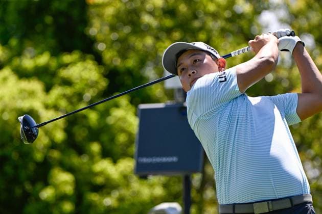 PALM HARBOR, FL - MARCH 23: Dylan Wu (USA) watches his tee shot on 6 during Rd3 of the Valspar Championship at Innisbrook Resort - Copperhead, on March 23, 2024, in Palm Harbor, Florida. (Photo by Ken Murray Icon Sportswire) GOLF: MAR 23 PGA, Golf Herren Valspar Championship EDITORIAL USE ONLY Icon2403230153