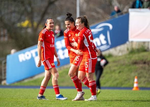 Fussball, Frauen, Saison 2023 2024, Regionalliga Nordost (15. Spieltag), FC Viktoria 1889 Berlin - 1. FC Union Berlin, v. l. Athanasia Moraitou (1. Frauen 1. FC Union), Sarah Abu Sabbah (1. Frauen 1. FC Union), Katja Orschmann (1. Frauen 1. FC Union), Jubel nach Tor zum 2:0, 24.03. 2024, Copyright: xMatthiasxKochx