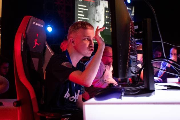 Virtual Bundesliga Club Championship by WOW: Finale; 24.03.2024 Anders Vejrgang (RBLZ_Vejrgang, RB Leipzig) mit den Emotionen Virtual Bundesliga Club Championship by WOW: Finale; 24.03.2024