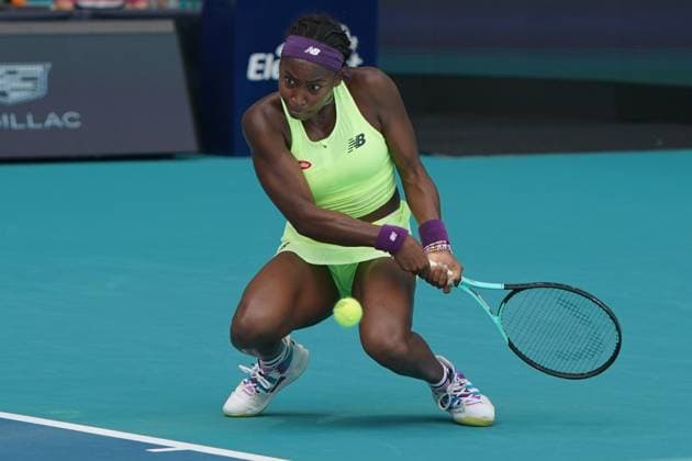 March 24, 2024, Miami Gardens, Florida, USA: Coco Gauff (USA) returns a shot during the women s singles match at the 2024 Miami Open presented by Itau at Hard Rock Stadium. Miami Gardens USA - ZUMAw109 20240324_fap_w109_028 Copyright: xDebbyxWongx