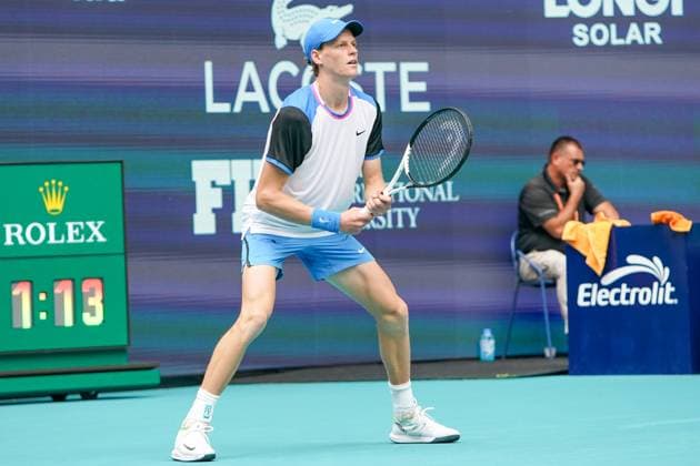 March 24, 2024, Miami Gardens, Florida, USA: Jannik Sinner (ITA) waits for a serve from Tallon Griekspoor (NED) during the third round of men s singles at the 2024 Miami Open presented by Itau at Hard Rock Stadium. Miami Gardens USA - ZUMAw109 20240324_fap_w109_042 Copyright: xDebbyxWongx