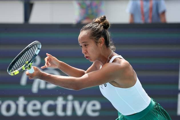 March 24, 2024, Miami Gardens, Florida, United States Of America: MIAMI GARDENS, FLORIDA - MARCH 24: Jessica Pegula defeats Leylah Fernandez of Canada during their match on Day 9 of the Miami Open at Hard Rock Stadium on March 24, 2024 in Miami Gardens, Florida. ...People: Leylah Fernandez Miami Gardens United States Of America - ZUMAs214 20240324_ada_s214_004 Copyright: xSMGx