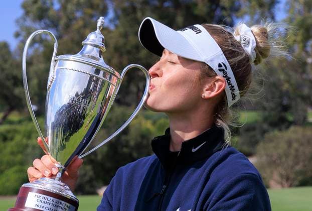 March 24, 2024, Palos Verdes, California, USA: Nelly Korda of the United States kisses the trophy after winning the FIR HILLS SERI PAK Championship on Sunday March 24, 2024 at the Palos Verdes Golf Club in Palos Verdes, California. JAVIER ROJAS PI Palos Verdes USA - ZUMAp124 20240324_zaa_p124_017 Copyright: xJavierxRojasx
