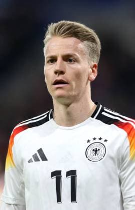 Lyon , Fußball Länderspiel Frankreich vs. Deutschland, Chris Führich (Deutschland) Gemäß den Vorgaben des DFB Deutscher Fußball Bund ist es untersagt, in dem Stadion und oder vom Spiel angefertigte Fotoaufnahmen in Form von Sequenzbildern und oder videoähnlichen Fotostrecken zu verwerten bzw. verwerten zu lassen.