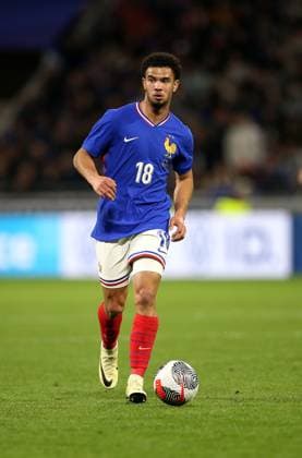 Lyon , Fußball Länderspiel Frankreich vs. Deutschland, Warren Zaire-Emery (Frankreich) Gemäß den Vorgaben des DFB Deutscher Fußball Bund ist es untersagt, in dem Stadion und oder vom Spiel angefertigte Fotoaufnahmen in Form von Sequenzbildern und oder videoähnlichen Fotostrecken zu verwerten bzw. verwerten zu lassen.