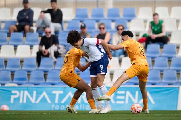 International Mens U18 Friendly Match, England U18 and Netherlands U18 MURCIA, SPAIN - MARCH 25: Jayden Dannis of England U18 and Liverpool competes for the ball with Ryan Atikallah of Netherlands U18 and AZ during the International Mens U18 Friendly match between England U18 and Netherlands U18 at Pintar Arena Stadium, on March 25, 2024 in San Pedro del Pinatar, Murcia, Spain. (Photo By Francisco Macia Photo Players Images) San Pedro del Pintar Pinatar Arena Murcia Spain Copyright: xFranciscoxMacia PhotoxPlayersxImagesx