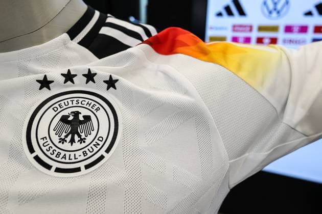 Fussball, Nationalmannschaft Saison 2023 24 Pressekonferenz Deutschland vor dem Länderspiel gegen die Niederlande 25.03.2024, DFB-Campus Frankfurt Das Heimtrikot von Deutschland Frankfurt am Main DFB Campus Hessen Deutschland