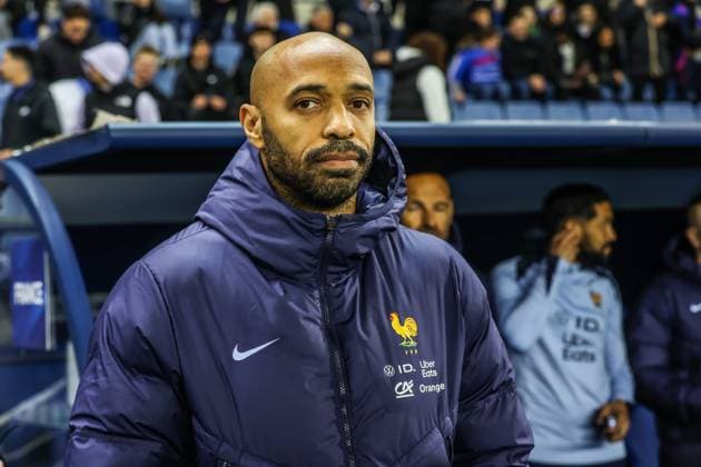 Sport Bilder des Tages Foot France USA espoirs U23 PHOTOPQR L EST REPUBLICAIN Lionel VADAM ; Montbéliard ; 25 03 2024 ; Montbéliard le 25 03 2024 - Match amical de football France - Etats-Unis U23 espoirs à Sochaux-Montbéliard. Le sélectionneur tricolore Thierry Henry. Photo Lionel Vadam International Under 23 Friendly football match between France U23 and USA U23 on March 25, 2024 Montbéliard Doubs Franche-Comté France  Copyright: xPHOTOPQR L ESTxREPUBLICAIN MAXPPxLionelxVADAMx 20240325NCY1421 20240325NCY1421