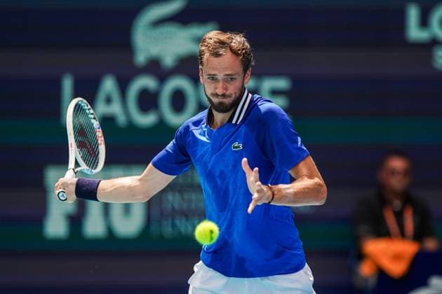 March 26, 2024, Miami Gardens, Florida, USA: Daniil Medvedev returns a shot from Dominik Koepfer (GER) during the fourth round of men s singles at the 2024 Miami Open presented by Itau at Hard Rock Stadium. Miami Gardens USA - ZUMAw109 20240326_fap_w109_004 Copyright: xDebbyxWongx