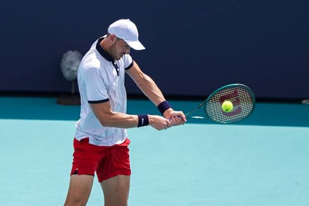 March 26, 2024, Miami Gardens, Florida, USA: Nicolas Jarry (CHI) returns a shot to Casper Ruud (NOR)during the fourth round of men s singles at the 2024 Miami Open presented by Itau at Hard Rock Stadium. Miami Gardens USA - ZUMAw109 20240326_fap_w109_018 Copyright: xDebbyxWongx