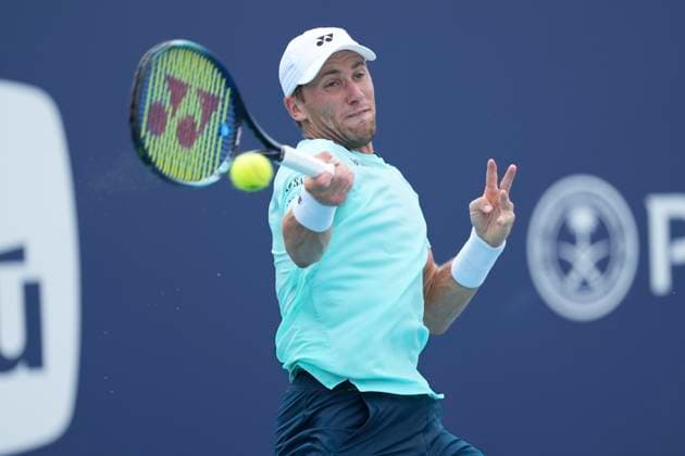 March 26, 2024, Miami, Florida, USA: Casper Ruud (Norway) hits a forehand against Nicolas Jarry (Chile) during the fourth round of menÃ¢â‚¬â ¢s singles at the Miami Open tennis tournament. Jarry won the match 7-6, 6-3. Miami USA - ZUMAd212 20240326_zsp_d212_025 Copyright: xRichardxDolex