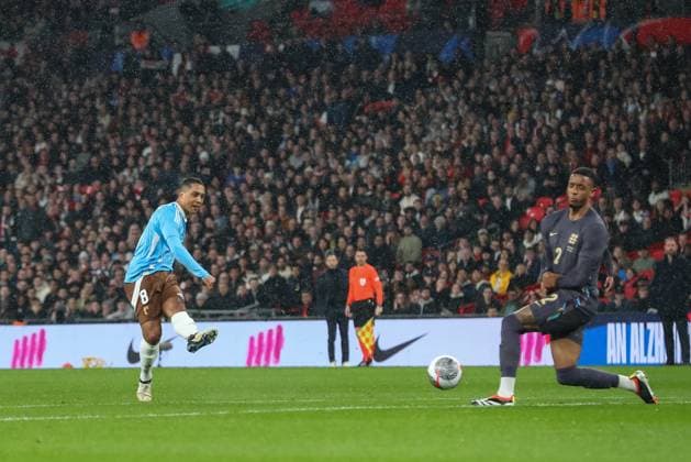 International Friendly, Länderspiel, Nationalmannschaft England v Belgium Youri Tielemans of Belgium scores to make it 0-1 during the International Friendly match England vs Belgium at Wembley Stadium, London, United Kingdom, 26th March 2024 (Photo by Gareth Evans News Images) London Wembley Stadium Greater London United Kingdom Copyright: xGarethxEvans NewsxImagesx