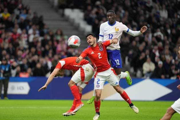 Randal Kolo Muani of France makes it 2-0 with a header France v Chile, International Friendly, Länderspiel, Nationalmannschaft Football, Stade Velodrome, Marseille, France - 26 Mar 2024 EDITORIAL USE ONLY No use with unauthorised audio, video, data, fixture lists, club league logos or live services. Online in-match use limited to 120 images, no video emulation. No use in betting, games or single club league player publications.  Copyright: xDavexWinter Shutterstockx 14400428ah