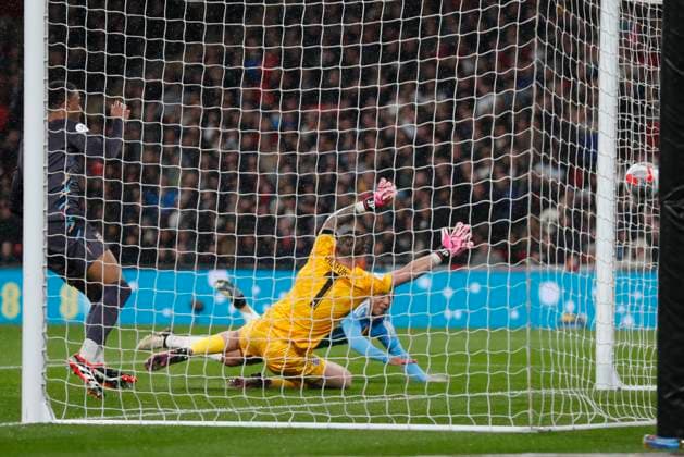England v Belgium International Friendly, Länderspiel, Nationalmannschaft Youri Tielemans of Belgium scores his sides 2nd goal during the International Friendly match at Wembley Stadium, London Copyright: xPaulxChestertonx FIL-19882-0027 UK Newspapers OUT