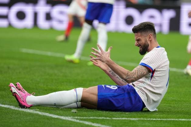 Olivier Giroud of France reacts after a missed chance France v Chile, International Friendly, Länderspiel, Nationalmannschaft Football, Stade Velodrome, Marseille, France - 26 Mar 2024 EDITORIAL USE ONLY No use with unauthorised audio, video, data, fixture lists, club league logos or live services. Online in-match use limited to 120 images, no video emulation. No use in betting, games or single club league player publications.  Copyright: xDavexWinter Shutterstockx 14400428by