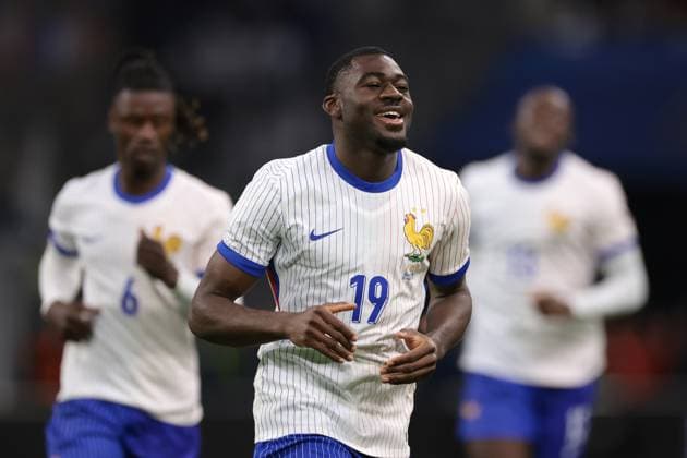 Marseille, , 26th March 2024. Youssouf Fofana of France celebrates after scoring to level the game at 1-1 during the International Friendly, Länderspiel, Nationalmannschaft match at Orange VÃ lodrome, Marseille. Picture credit should read: Jonathan Moscrop Sportimage EDITORIAL USE ONLY. No use with unauthorised audio, video, data, fixture lists, club league logos or live services. Online in-match use limited to 120 images, no video emulation. No use in betting, games or single club league player publications. SPI-3031-0008