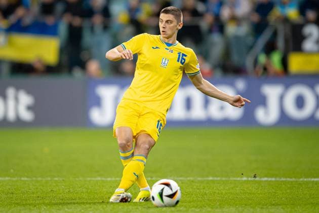 March 26, 2024, Wroclaw, Poland: Vitaliy Mykolenko of Ukraine seen in action during the UEFA EURO, EM, Europameisterschaft,Fussball 2024 Qualifiers play off final match between Ukraine and Iceland at the Tarczynski Arena in Wroclaw. Wroclaw Poland - ZUMAs227 20240326_zip_s227_003 Copyright: xMateuszxSlodkowskix