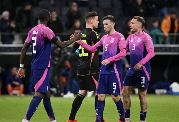 Jubel nach dem Abpfiff, v.li., Antonio Rüdiger (Deutschland), Torwart Marc Andre ter Stegen (Deutschland), Marc-Andre ter Stegen, Pascal Groß, Pascal Gross (Deutschland), David Raum (Deutschland) 26.03.2024, Fussball Länderspiel Deutschland - Niederlande 2:1 Frankfurt Deutsche Bank Park Deutschland