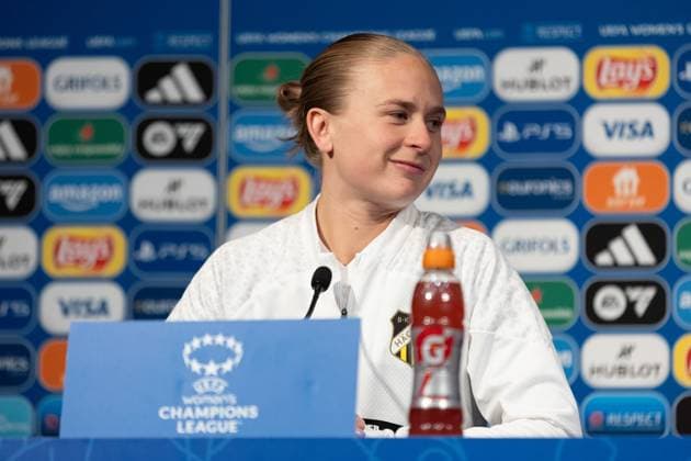 240327 Filippa Curmark of Häcken during a press conference, PK, Pressekonferenz ahead of a training session with Häcken on March 27, 2024 in Paris. Photo: Michael Erichsen BILDBYRAN COP 89 MI0633 bbeng champions league dam football fotball fotboll häcken practice soccer training träning Copyright: MICHAELxERICHSEN BB240327MI037