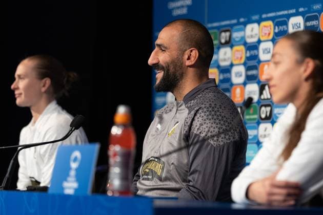 240327 Head coach Mak Lind of Häcken during a press conference, PK, Pressekonferenz ahead of a training session with Häcken on March 27, 2024 in Paris. Photo: Michael Erichsen BILDBYRAN COP 89 MI0633 bbeng champions league dam football fotball fotboll häcken practice soccer training träning Copyright: MICHAELxERICHSEN BB240327MI045