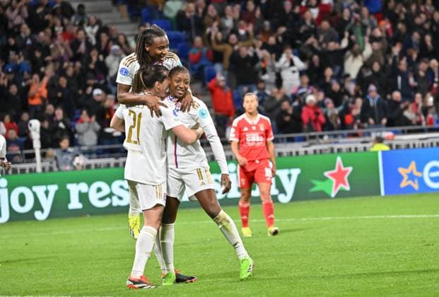 Joie de Kadidiatou Diani (lyon) et de ses coÃ quipieres FOOTBALL: Olympique Lyonnais FÂŽminines vs Benfica Lisbonne - 1 4 de finale Ligue des Champions FÂŽminine - 27 03 2024 FredericChambert Panoramic 