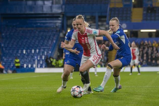 Stamford Bridge, London, England, 27th March 2024: Tiny Hoekstra (19 Ajax) in action during the UEFA Womens Champions League game between Chelsea and Ajax at Stamford Bridge, London. (Tom Phillips SPP) Copyright: xTomxPhillips SPPx spp-en-ToPh-IMG_4317