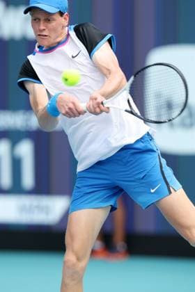 March 27, 2024, Miami Gardens, Florida, United States Of America: MIAMI GARDENS, FLORIDA - MARCH 27: Jannik Sinner of Italy defeats Tomas Machac of the Czech Republic at the net after defeating him on Day 12 of the Miami Open at Hard Rock Stadium on March 27, 2024 in Miami Gardens, Florida. ....People: Jannik Sinner Miami Open Presented by Itau 2024 - Day 12  - ZUMAs214 20240327_ada_s214_001 Copyright: xSMGx