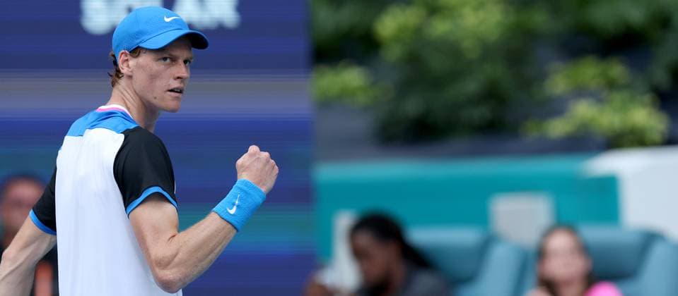 March 27, 2024, Miami Gardens, Florida, United States Of America: MIAMI GARDENS, FLORIDA - MARCH 27: Jannik Sinner of Italy defeats Tomas Machac of the Czech Republic at the net after defeating him on Day 12 of the Miami Open at Hard Rock Stadium on March 27, 2024 in Miami Gardens, Florida. ....People: Jannik Sinner Miami Open Presented by Itau 2024 - Day 12  - ZUMAs214 20240327_ada_s214_007 Copyright: xSMGx