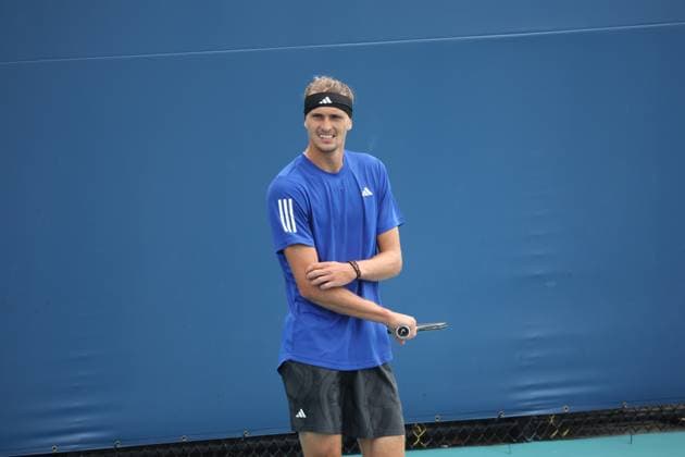 March 27, 2024, Miami Gardens, Florida, United States Of America: MIAMI GARDENS, FLORIDA - MARCH 27: Alexander Zverev on a practice court on Day 12 of the Miami Open at Hard Rock Stadium on March 27, 2024 in Miami Gardens, Florida. ....People: Alexander Zverev Miami Gardens United States Of America - ZUMAs214 20240327_ada_s214_091 Copyright: xSMGx