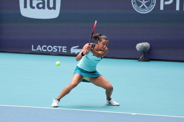 March 27, 2024, Miami Gardens, Florida, United States Of America: MIAMI GARDENS, FLORIDA - MARCH 27: Danielle Collins of the United States defeats Caroline Garcia of France in the quarterfinals of the Miami Open at the Hard Rock Stadium on March 27, 2024 in Miami Gardens, Florida. ....People: Caroline Garcia Miami Gardens United States Of America - ZUMAs214 20240327_ada_s214_118 Copyright: xSMGx
