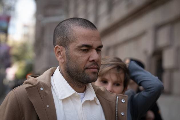 Dani Alves At The Court - Barcelona Ex-footballer Dani Alves and his lawyer, InÃ s Guardiola, as he leaves the Barcelona Court on March 28, 2024, in Barcelona, Catalonia (Spain). The footballer Dani Alves has appeared today before the Audiencia of Barcelona for the first of the weekly appearances that he will have to make while he remains in provisional freedom to certify that he has not absconded. Alves has arrived accompanied by his lawyer, for this procedure that he must do every Friday (this week a day earlier, because it is a holiday on Good Friday) while he remains at liberty until his conviction for sexual assault is final. The footballer was released from pre-trial detention on Monday after paying a bail of one million euros, and the court also set as a requirement to his freedom while awaiting final judgment and will appear every week in court to check that he has not left Spain. Photo by David Zorrakino Europa Press ABACAPRESS.COM Barcelona Spain  Copyright: xEuropaxPress ABACAx