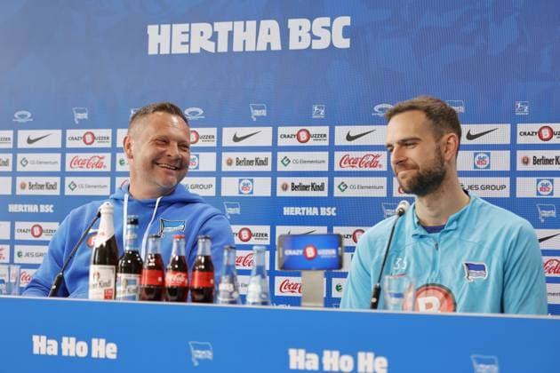 Cheftrainer Pál Dárdai,Torhüter Marius Gersbeck, Deutschland, Berlin, Sportpark, GER, 2.FBL, Hertha BSC, Saison 2023 24, Pressekonferenz vor dem Heimspiel gegen den 1. FC Nürnberg
