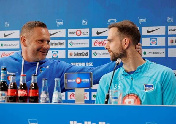 Cheftrainer Pál Dárdai,Torhüter Marius Gersbeck, Deutschland, Berlin, Sportpark, GER, 2.FBL, Hertha BSC, Saison 2023 24, Pressekonferenz vor dem Heimspiel gegen den 1. FC Nürnberg