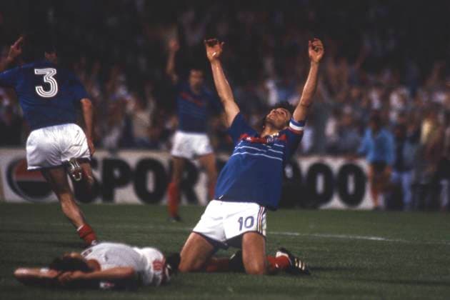 Michel PLATINI (FRA) Jubel, jubeln, Freude, cheers, Halbfinale: Frankreich (FRA) - Portugal (POR) 3:2 n.V., 23.06.1984 in Marseille, Fussball Europameisterschaft EM 1984 Frankreich Â