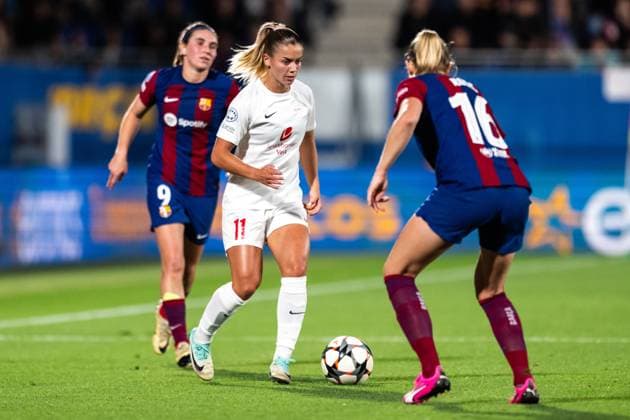 Fußball, CL Frauen, FC Barcelona - Brann Bergen 240328 Johanna Renmark of Brann during the UEFA Women s Champions League quarterfinal football match between Barcelona and Brann on March 28, 2024 in Barcelona. Photo: Vegard Grott BILDBYRAN kod VG VG0589 bbeng champions league mesterligaen dam football fotball fotboll soccer barcelona barca brann kvartfinale quarter final tfk women s champions league Copyright: VEGARDxGRoTT BB240328VG048