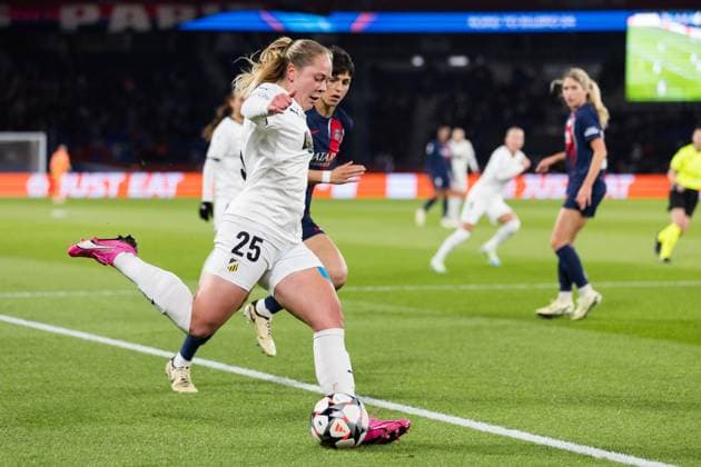 240328 Alice Bergström of Häcken during the UEFA Women s Champions League football match quarterfinal two between Paris Saint Germain and Häcken on March 28, 2024 in Paris. Photo: Michael Erichsen BILDBYRAN COP 89 MI0635 fotboll football soccer fotball champions league kvartsfinal quarterfinal quarterfinals paris saint germain häcken dam bbeng bbauto Copyright: MICHAELxERICHSEN BB240328MI069