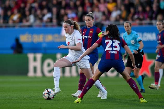 FC Barcelona, Barca v SK BRANN JOHAN CRUYFF STADIUM,BARCELONA. March 28,2024 FC BARCELONA vs SK BRANN. March 28,2024 Signo Gaupset of SK Brann dribbles Ingrid Syrstad Engen (23) of FC Barcelona during the match between FC Barcelona and SK Brann corresponding to the quarter-final tie of the women s UEFA Champions League at the Johan Cruyff Stadium in Barcelona, Spain, on March 28, 2024. Barcelona ESP Copyright: xS.xRosx