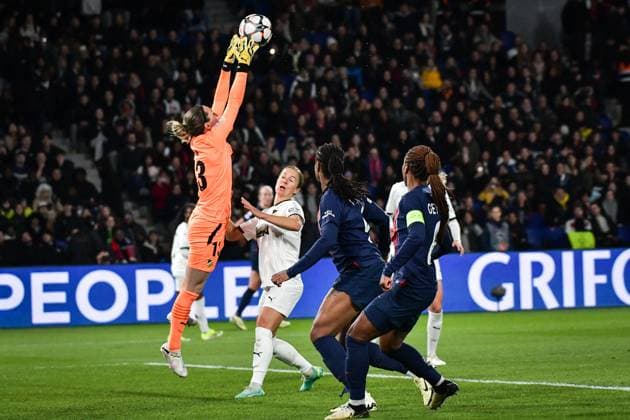 Women?s Champions League - PSG v BK Hacken BK Hacken s goalkeeper Jennifer Falk catches the ball during the Women s UEFA Champions League football match between Paris Saint-Germain and BK Hacken at the Parc des Princes stadium in Paris, France on March 28, 2024. Photo by Firas Abdullah ABACAPRESS.COM Paris France  Copyright: xAbdullahxFiras ABACAx