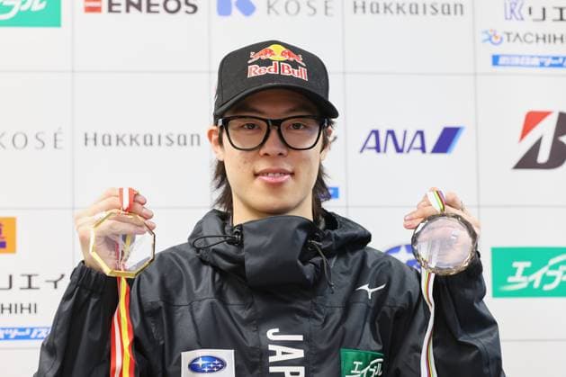 Sport Themen der Woche KW13 Sport Bilder des Tages Ryoyu Kobayashi (JPN), MARCH 29, 2024 - Ski jumping, Skispringen, Ski, nordisch : Ryoyu Kobayashi attends 2023-24 season summary press conference, PK, Pressekonferenz in Tokyo, Japan. Noxthirdxpartyxsales  (248582011)