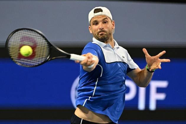 Carlos Alcaraz Vs Grigor Dimitrov during men s quarter finals at The Miami Open at Hard Rock Stadium Featuring: Grigor Dimitrov Where: Miami Gardens, Florida, United States When: 28 Mar 2024 Credit: Robert Bell INSTARimages EDITORIAL USE ONLY. RESTRICTED TO NEWSPAPERS BASED IN THE UK Copyright: xLarryxMaranox instar53606284
