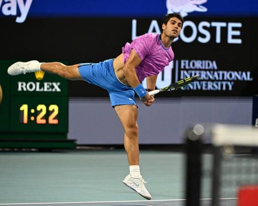 Carlos Alcaraz Vs Grigor Dimitrov during men s quarter finals at The Miami Open at Hard Rock Stadium Featuring: Carlos Alcaraz Where: Miami Gardens, Florida, United States When: 28 Mar 2024 Credit: Robert Bell INSTARimages EDITORIAL USE ONLY. RESTRICTED TO NEWSPAPERS BASED IN THE UK Copyright: xLarryxMaranox instar53606289