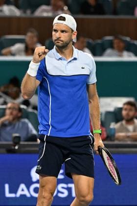 Carlos Alcaraz Vs Grigor Dimitrov during men s quarter finals at The Miami Open at Hard Rock Stadium Featuring: Grigor Dimitrov Where: Miami Gardens, Florida, United States When: 28 Mar 2024 Credit: Robert Bell INSTARimages EDITORIAL USE ONLY. RESTRICTED TO NEWSPAPERS BASED IN THE UK Copyright: xLarryxMaranox instar53606218
