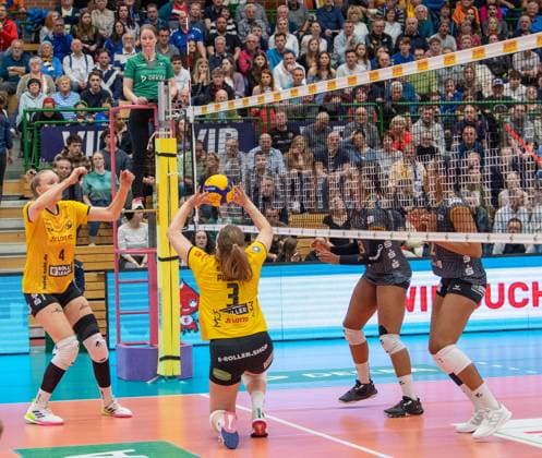 28.03.2024 Suhl- Sporthalle Wolfsgrube Volleyball VfB Suhl LottoThürungen : SC Potsdam - v.l.Roosa Laakkonen 04 (VfB Suhl Lotto Thüringen ) und Eva Pogacar 03( VfB Suhl Lotto Thüringen ) Aktion