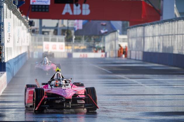 Sport Themen der Woche KW13 Sport Bilder des Tages 13 DA COSTA Antonio Felix (prt), TAG HEUER Porsche Formula E Team, Porsche 99X Electric, action during the 2024 Tokyo ePrix, 4th meeting of the 2023-24 ABB FIA Formula E World Championship, WM, Weltmeisterschaft on the Tokyo Street Circuit from March 28 to 30, 2024 in Tokyo, Japan - 2024 FORMULA E TOKYO ePRIX DPPI Panoramic  240329_R05_TOKYO__LF31760