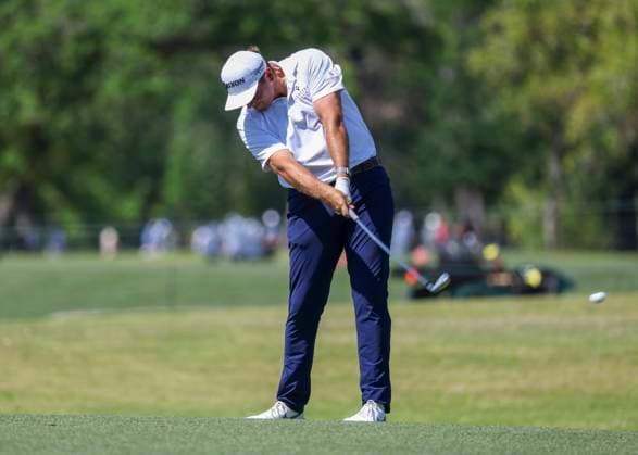 HOUSTON, TX - MARCH 29: Blaine Hale (USA) hits his approach shot on 8 during Round 2 of the PGA, Golf Herren Texas Children™s Houston Open at Memorial Park Golf Course on March 29, 2024 in Houston, Texas. (Photo by Leslie Plaza Johnson Icon Sportswire) GOLF: NOV 10 PGA Cadence Bank Houston Open EDITORIAL USE ONLY Icon2403290312
