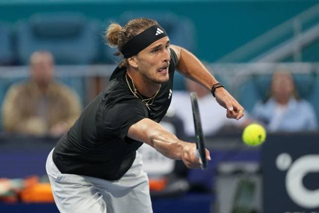 Sport Bilder des Tages MIAMI GARDENS, FL - MARCH 29: Alexander Zverev(GER) in action during the men™s singles semifinals of the Miami Open on March 29, 2024, at Hard Rock Stadium in Miami Gardens, FL. (Photo by Andrew Patron Icon Sportswire) TENNIS: MAR 29 Miami Open EDITORIAL USE ONLY Icon2403290712