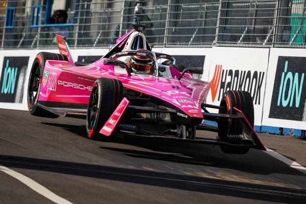 Sport Themen der Woche KW13 Sport Bilder des Tages 94 WEHRLEIN Pascal (ger), TAG HEUER Porsche Formula E Team, Porsche 99X Electric, action during the 2024 Tokyo ePrix, 4th meeting of the 2023-24 ABB FIA Formula E World Championship, WM, Weltmeisterschaft on the Tokyo Street Circuit from March 28 to 30, 2024 in Tokyo, Japan - 2024 FORMULA E TOKYO ePRIX DPPI Panoramic  240330_R05_TOKYO_FG_24007