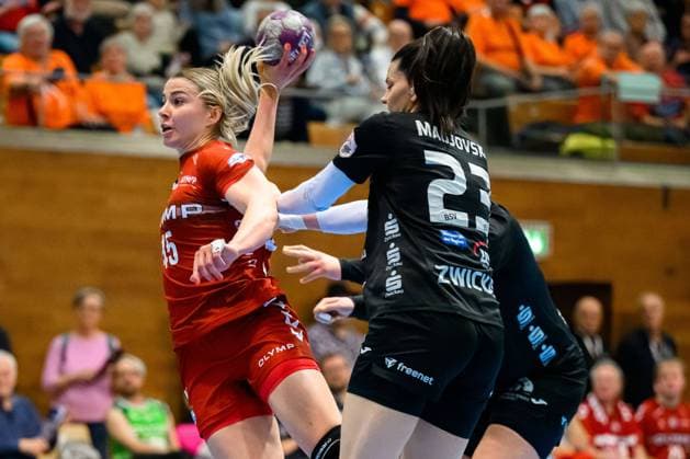 Bietigheim, Deutschland 30. Maerz 2024: HBF - SG BBM Bietigheim - BSV Sachsen Zwickau v.li. Noemi Hafra (Bietigheim), Simona Stojkovska (Zwickau) Bietigheim-Bissingen Halle am Viadukt Baden-Württemberg Deutschland