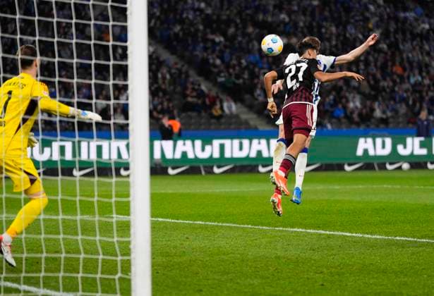 Germany, Berlin, 30.03.2024, Olympic Stadium, Hertha BSC vs 1.FC Nürnberg - 2. Bundesliga, Marten Winkler (Hertha Berlin) scores the teams first goal Berlin Olympic Stadium Berlin Germany